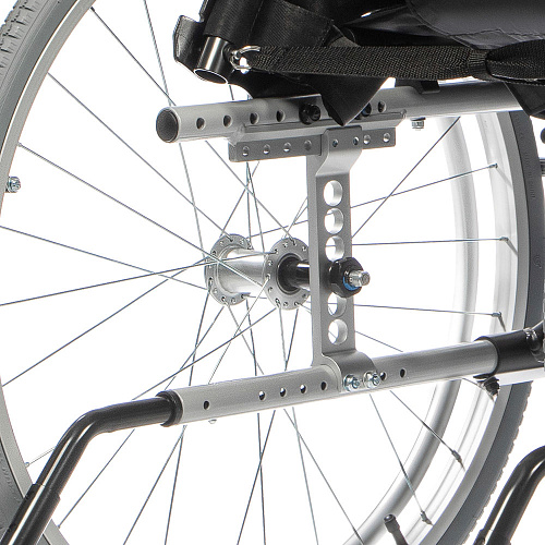 Задние колеса, регулируемые по вертикали и горизонтали